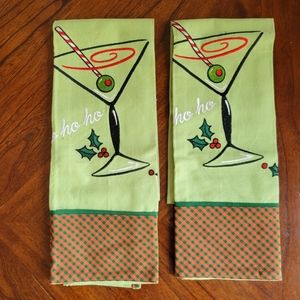 Holiday Towels!❤️🍸💚 Set.